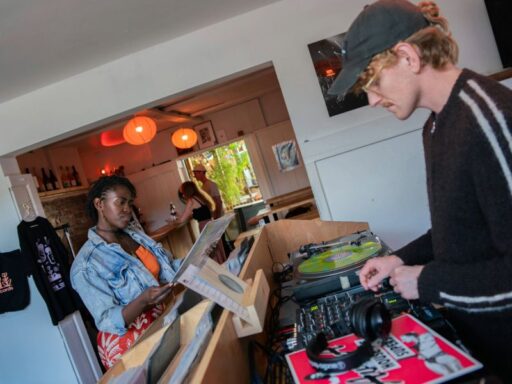 Grub Records & Wine